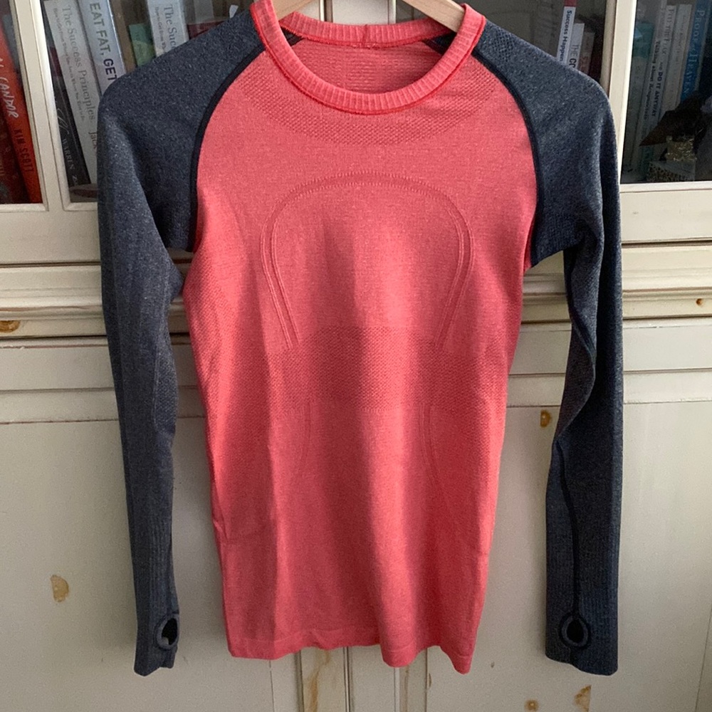 Lululemon “Swiftly” long sleeve shirt